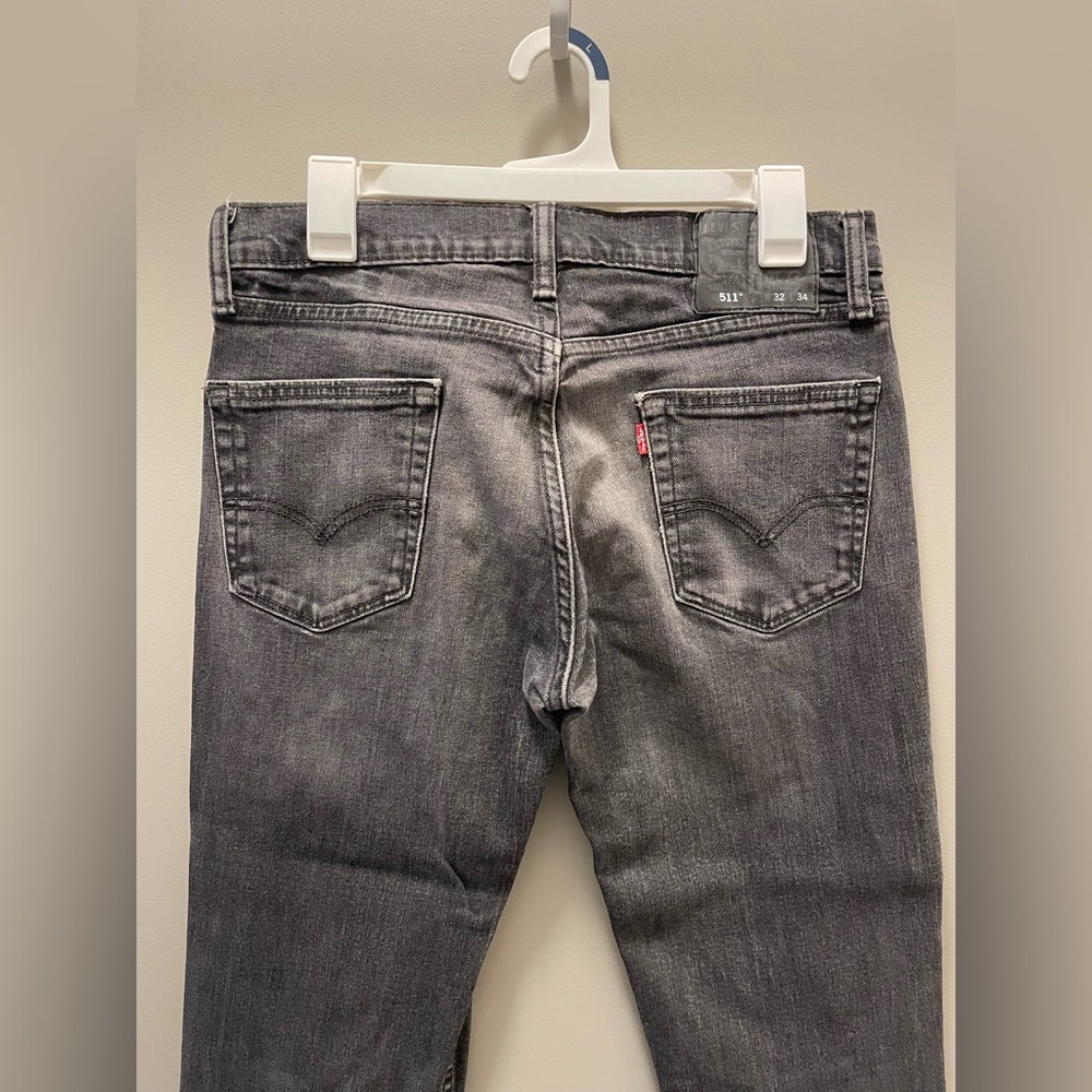 Women’s Levi’s 511. 32W 34L